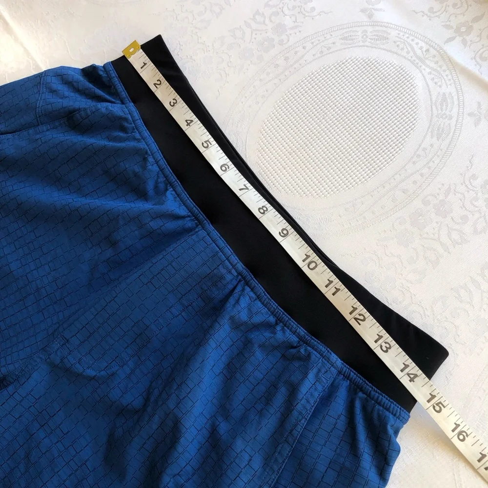 Lululemon Athletica Men’s Size M Nylon Blue Swimming Trunks Activewear Shorts